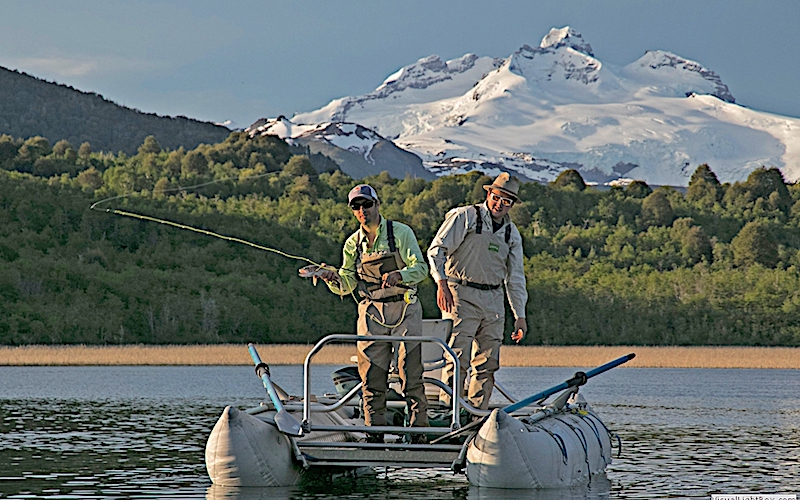 mango-fly-fishing-patagonia-bariloche-lakes-rivers-hatch-trout-brown-rainbow-adventure-rods-mayfly-stonefly-guides-camps-trips-fontilalis-outfitters